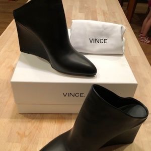Vince Vail Black Wedge Mule - never worn